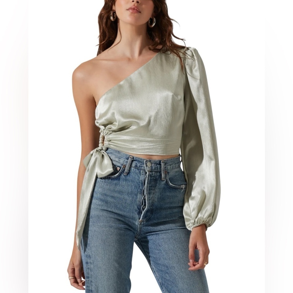 ASTR The Label New NWOT One Shoulder Long Sleeve Tie Front Mint Green Top Size